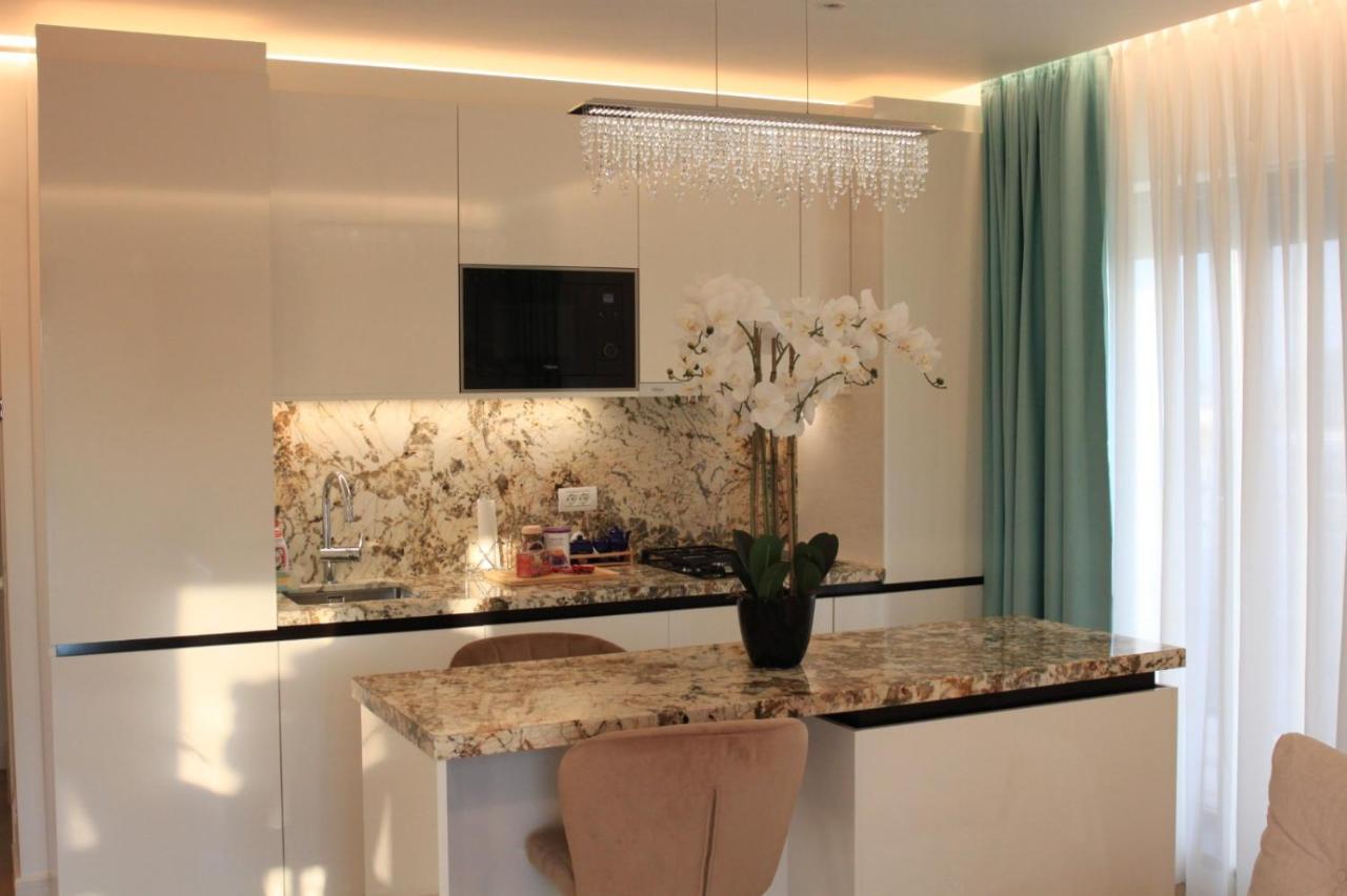 Grozavesti Luxury Apartment With 2 Rooms Bukarest Kültér fotó