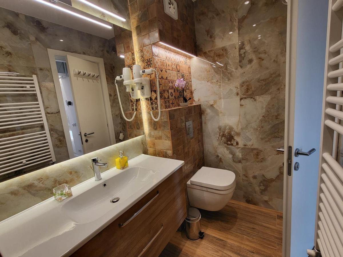 Grozavesti Luxury Apartment With 2 Rooms Bukarest Kültér fotó